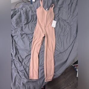 LULULEMON ALIGN BODYSUIT 25" NWT! SIZE 6